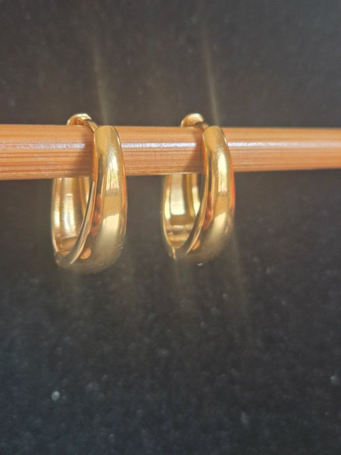 Boucle d'oreilles femme ovale
