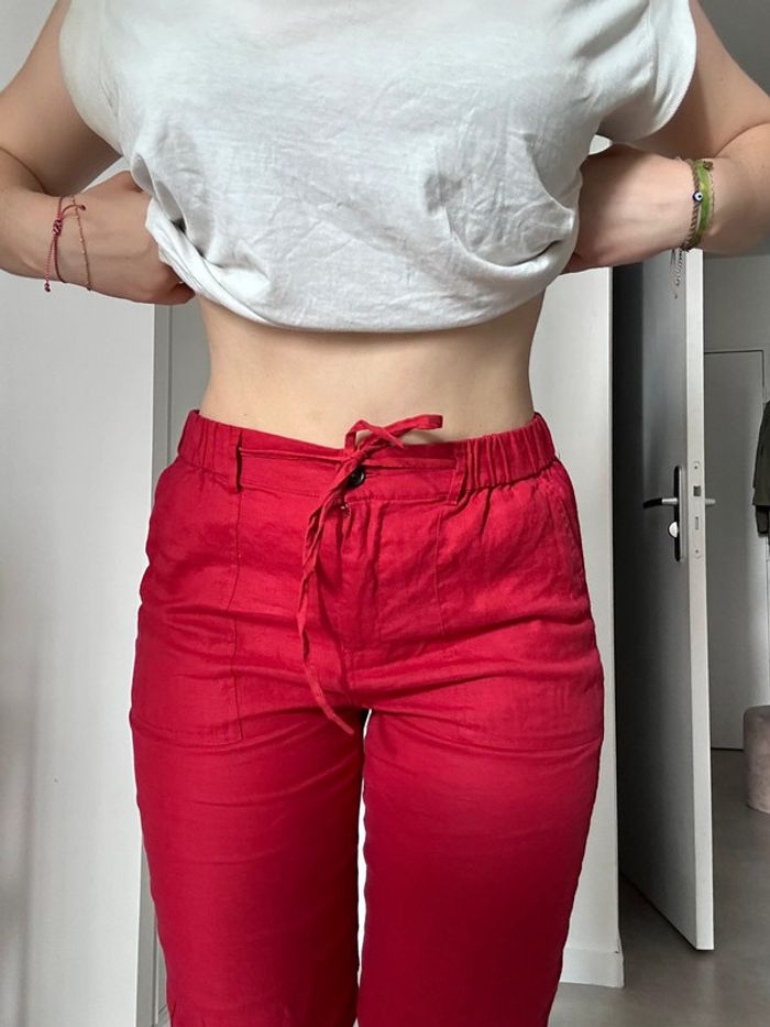Pantalon fluide rouge en lin – Taille 38 Coupe droite | Fermeture boutonnée | Très bon état - photo numéro 3