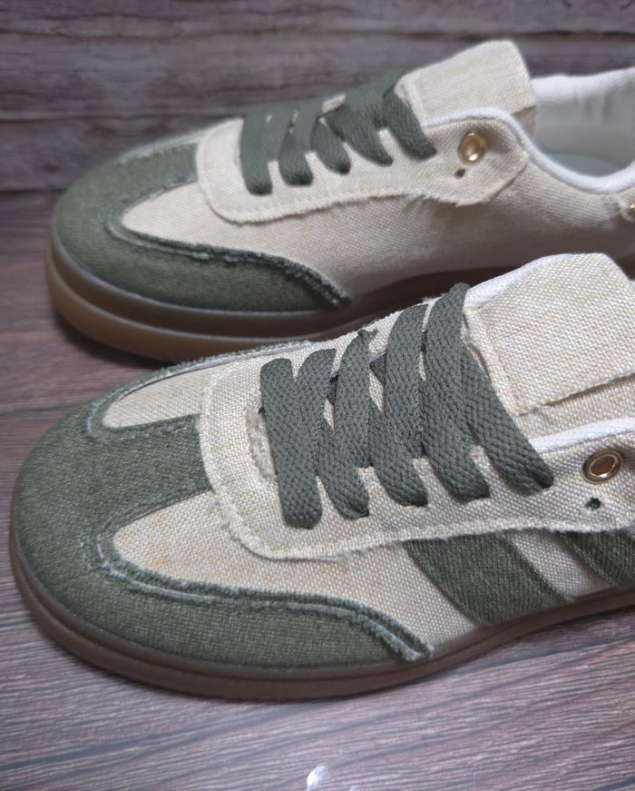 Baskets en toile Kaki et Beige - Style Rétro - Neuves - Taille 41 - photo numéro 2