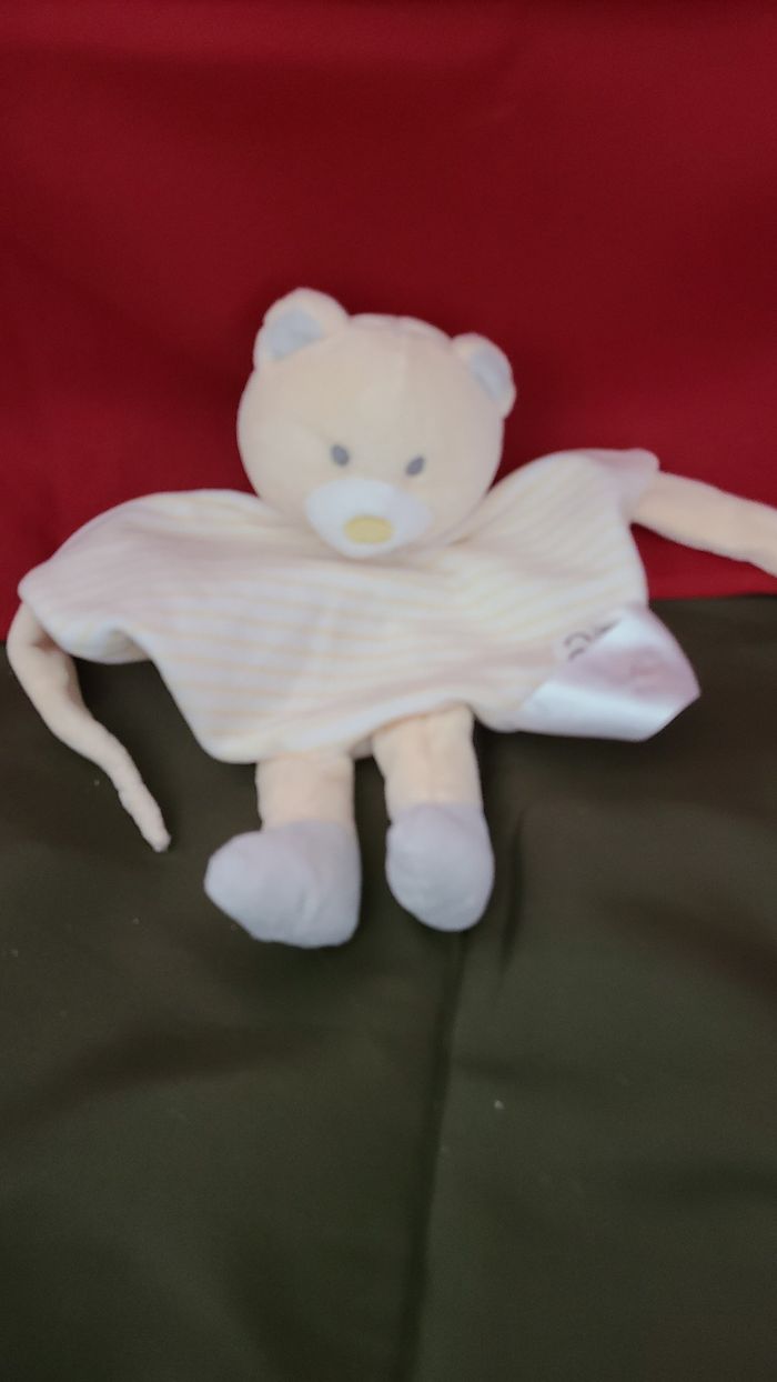 Doudou plat Ours grelot beige blanc gris jaune rayé TOM & KIDDY - photo numéro 2