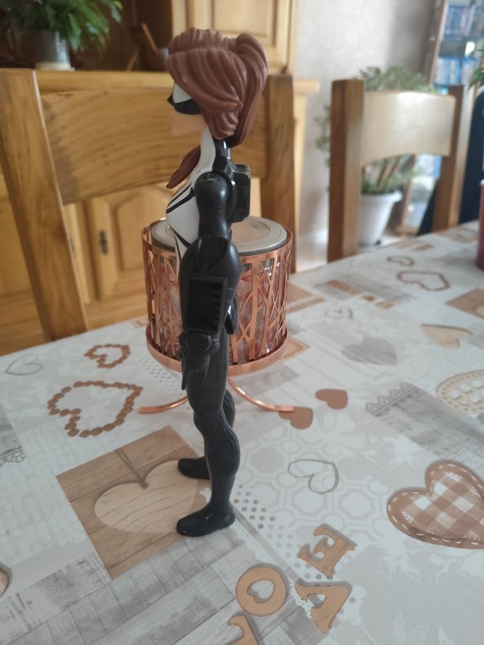 Figurine spider girl - photo numéro 2