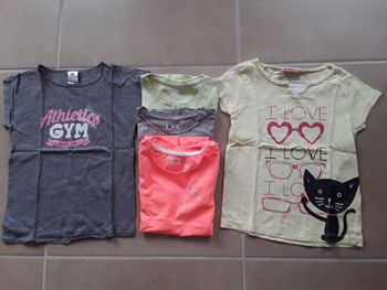 Lot 5 t-shirts 6 ans