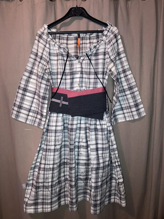 Robe cop copine 38