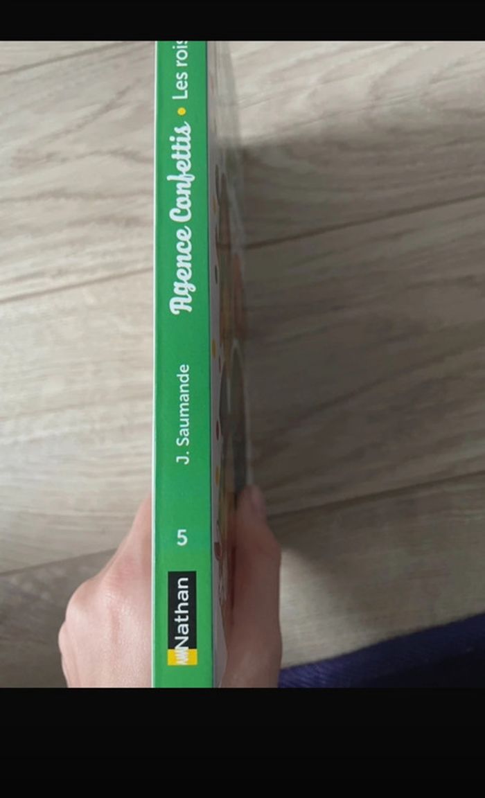 Livre « Agence Confettis » les rois du show - photo numéro 3