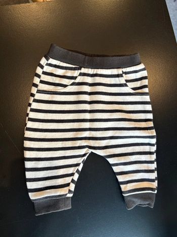 Pantalon rayé gris blanc