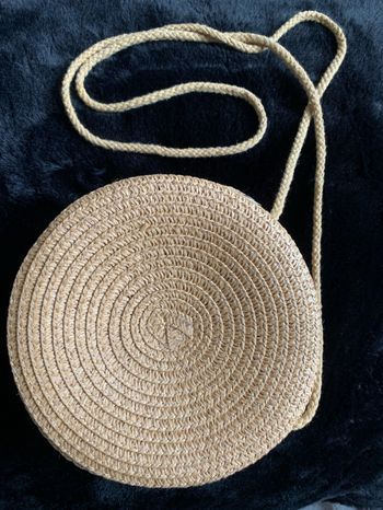 Joli petit sac beige neuf