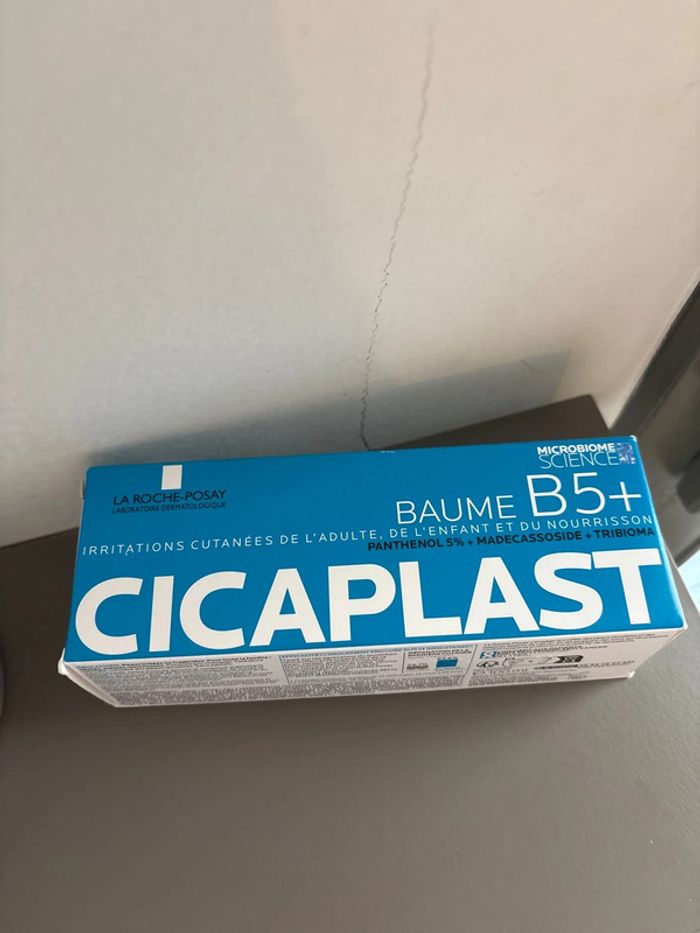 Cicaplast Baume B5+ : Crème ultra réparatrice et apaisante - photo numéro 4