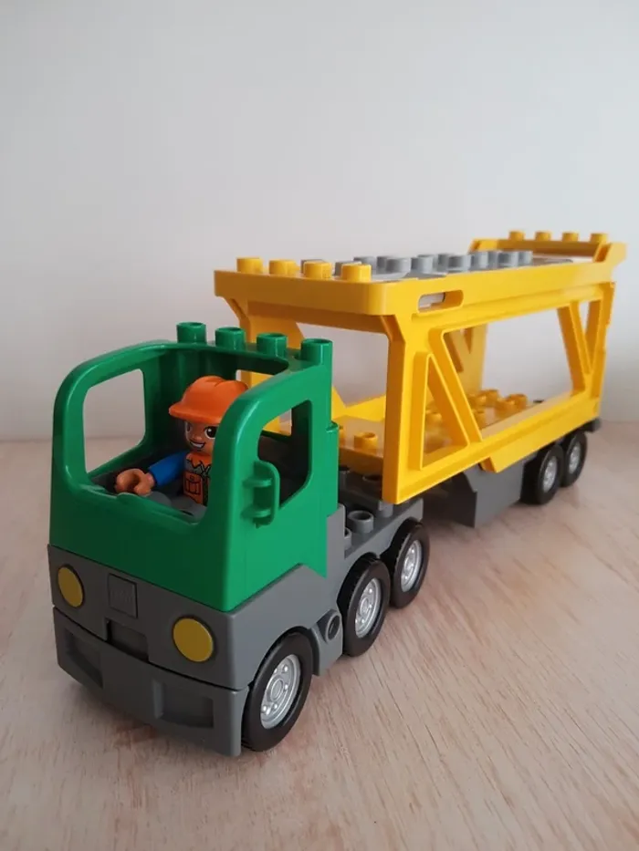 Camion transporteur et véhicules Lego Duplo - photo numéro 13