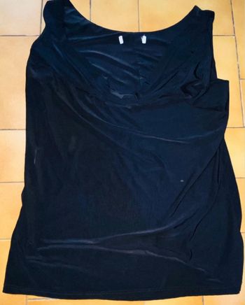 Haut noir col benitier s/m