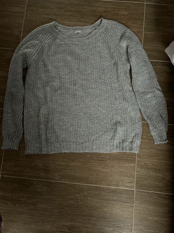 Pull gris