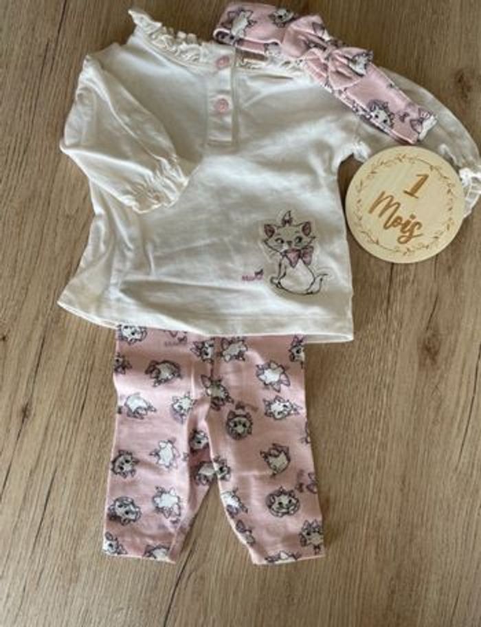 Ensemble Disney 1 mois