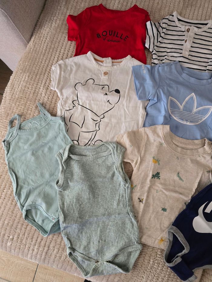 Lot vêtements été 6 mois - photo numéro 3