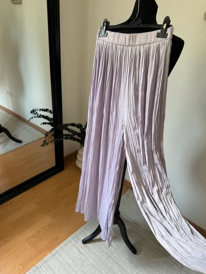 Pantalon fluide large lila Zara