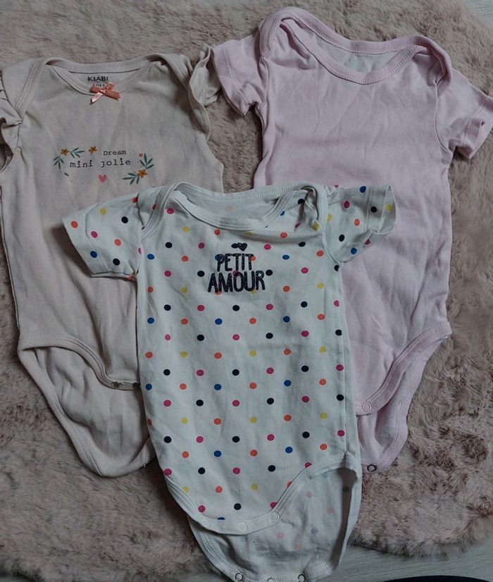 Lot de 3 bodys 12 mois