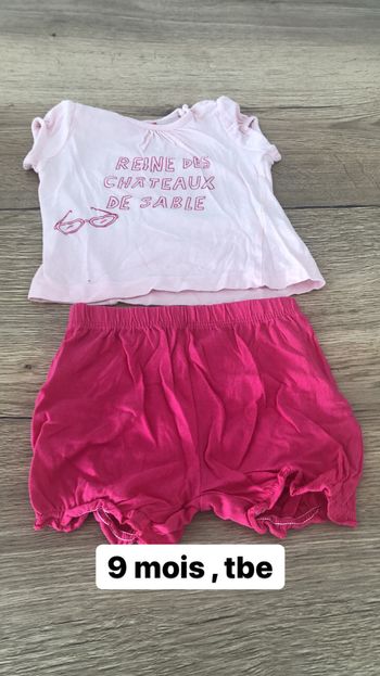 Ensemble short fille