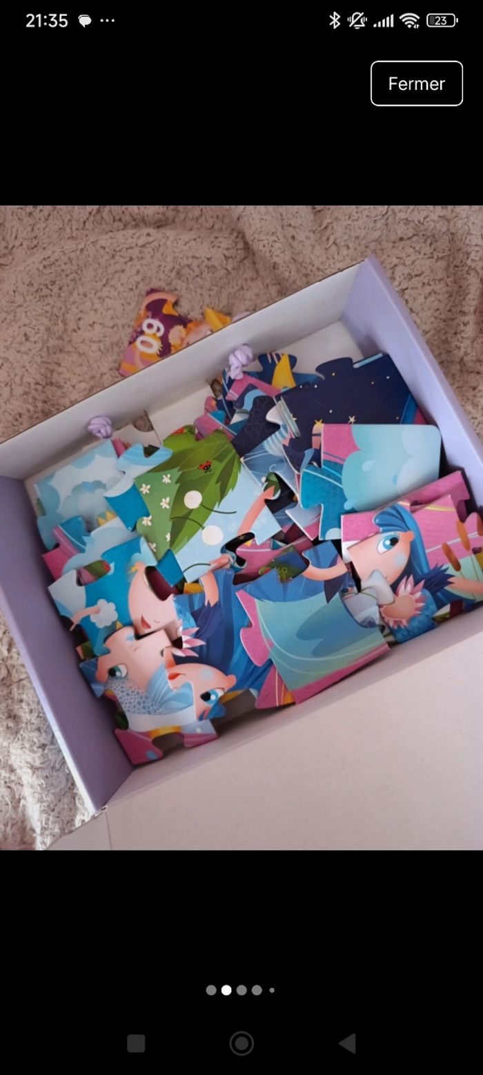 Puzzle géant avec livre