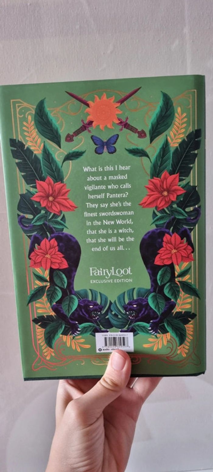 Sun of Blood and Ruin
Fairyloot signed by Mariely Lares - photo numéro 7