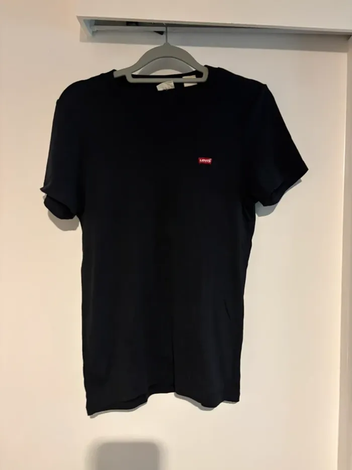 T-shirt noir Levi’s – Taille XS