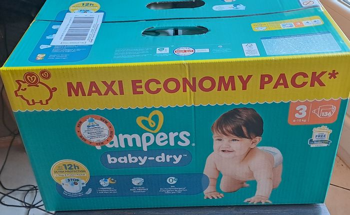 Pampers baby-dry taille 3 (6 à 10kg) 136 couches - photo numéro 3