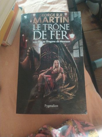 Livre trône de fer