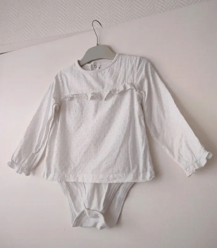 (c) bodie blouse intégré 18mois