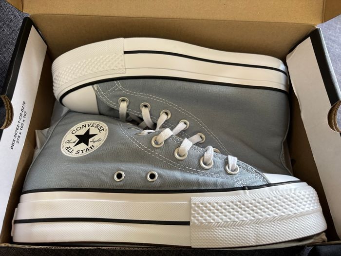 Converse 37 neuve - photo numéro 2