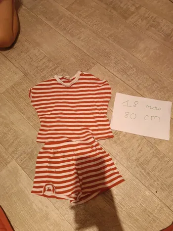 Ensemble éponge t-shirt et short 18 mois 80 cm zara