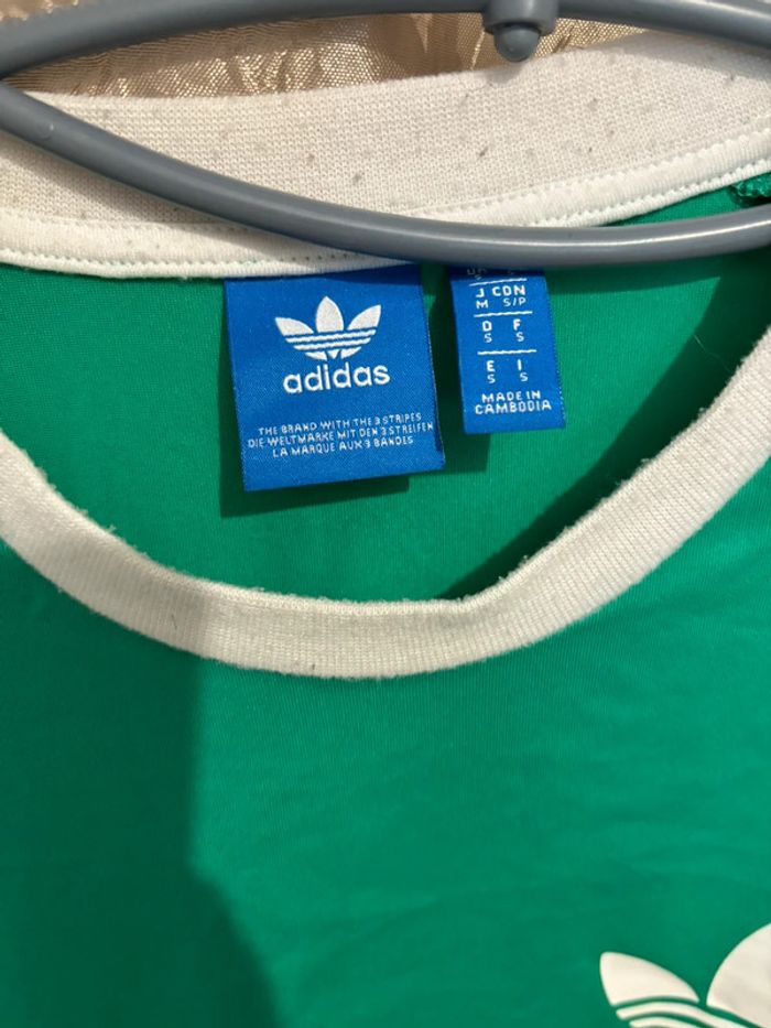 T-shirt Adidas – comme neuf - photo numéro 3