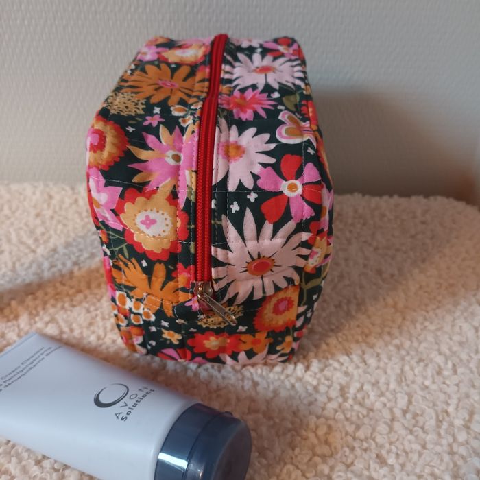 Trousse maquillage 💄 où toilette - photo numéro 6