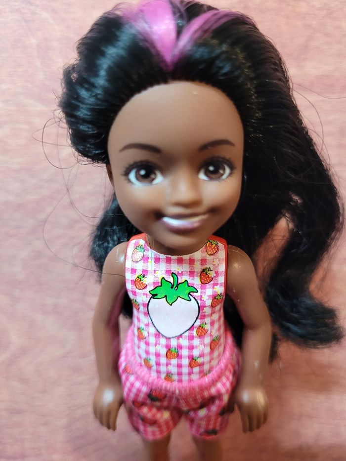 Barbiz chelsea color reveal pucnic fraise 🍓 - photo numéro 2