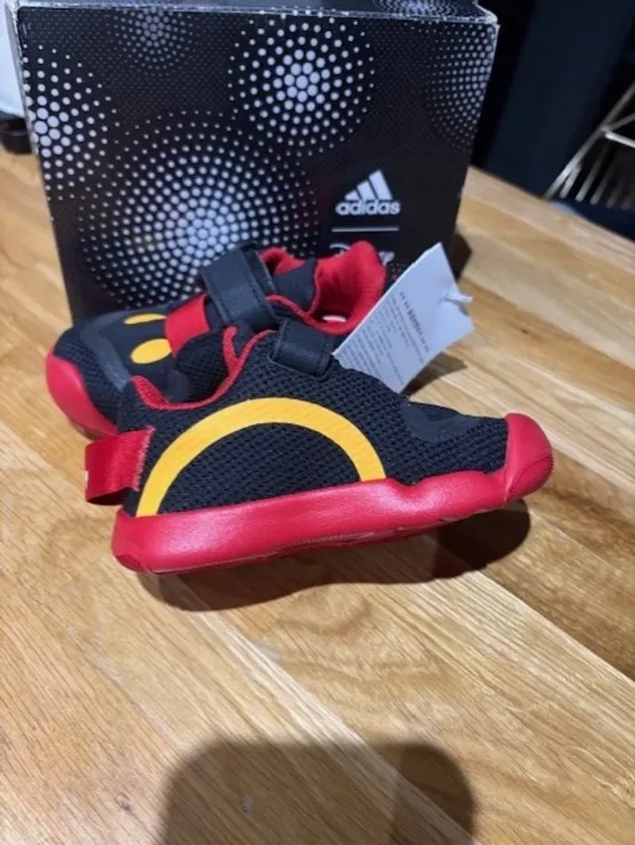 baskets enfant adidas a scratch collab disney mickey taille 22 - photo numéro 7
