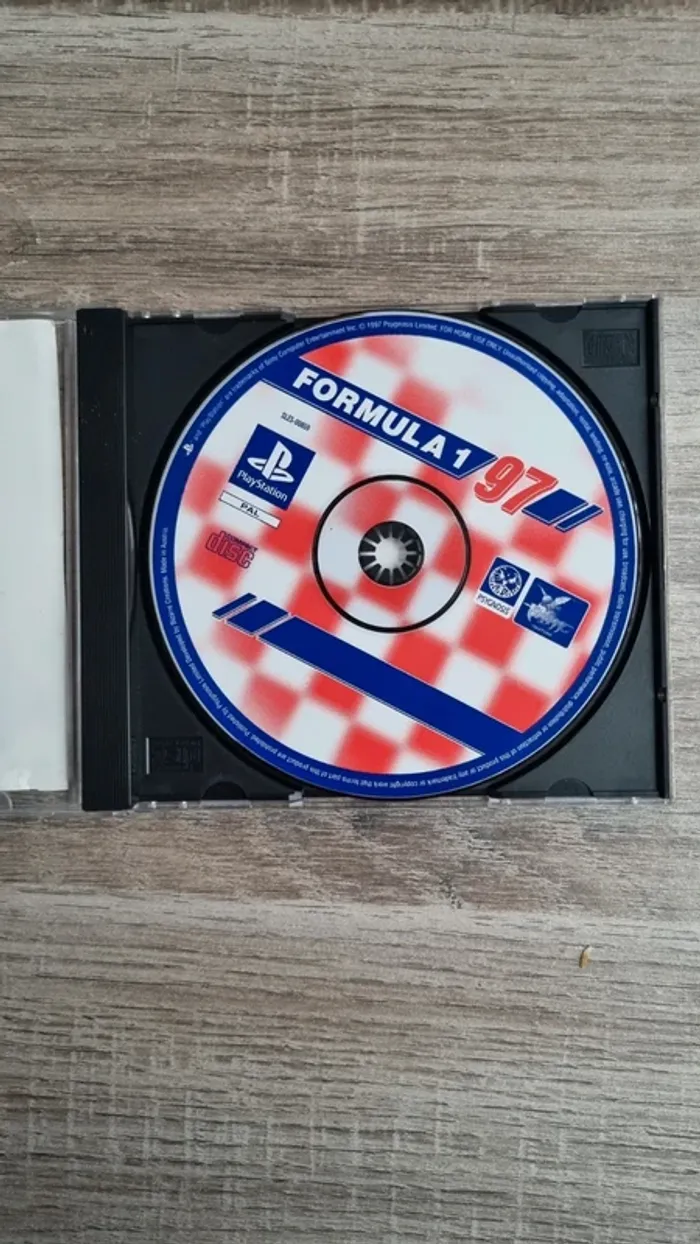 F1 1997 ps1 - photo numéro 2