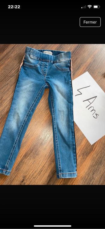Jeans bleu bande rose paillettes