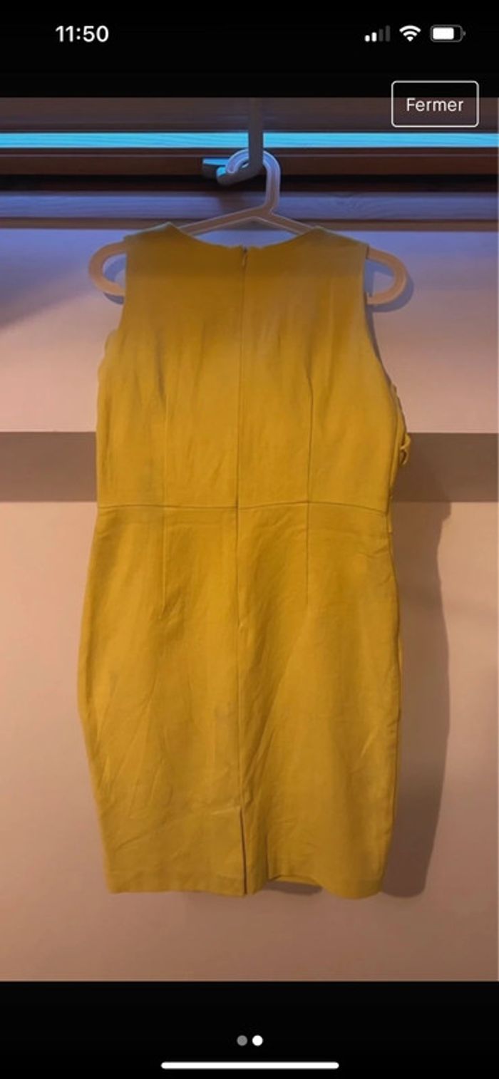 Robe jaune - photo numéro 2