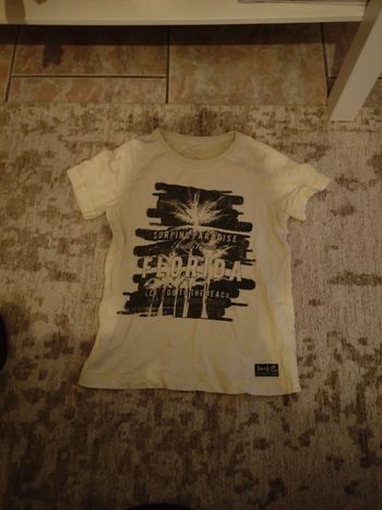 T shirt name it taille 7/8 ans