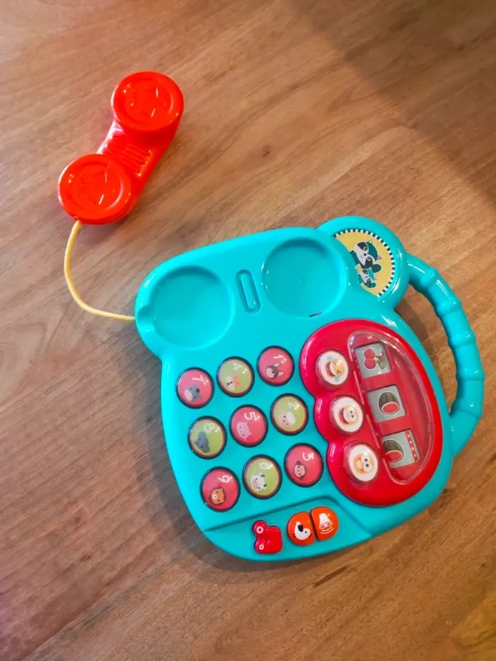 🎶 Jouet musical téléphone - photo numéro 4