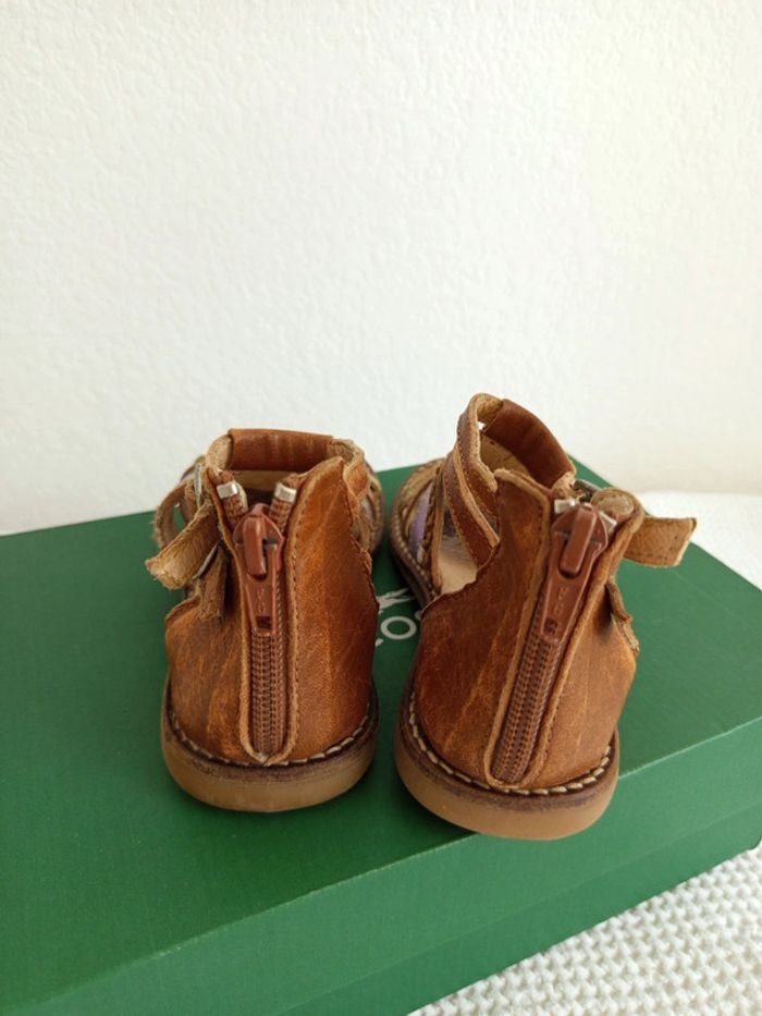 Paire de sandales en cuir Les Fées de Bengale pointure 28 - photo numéro 4