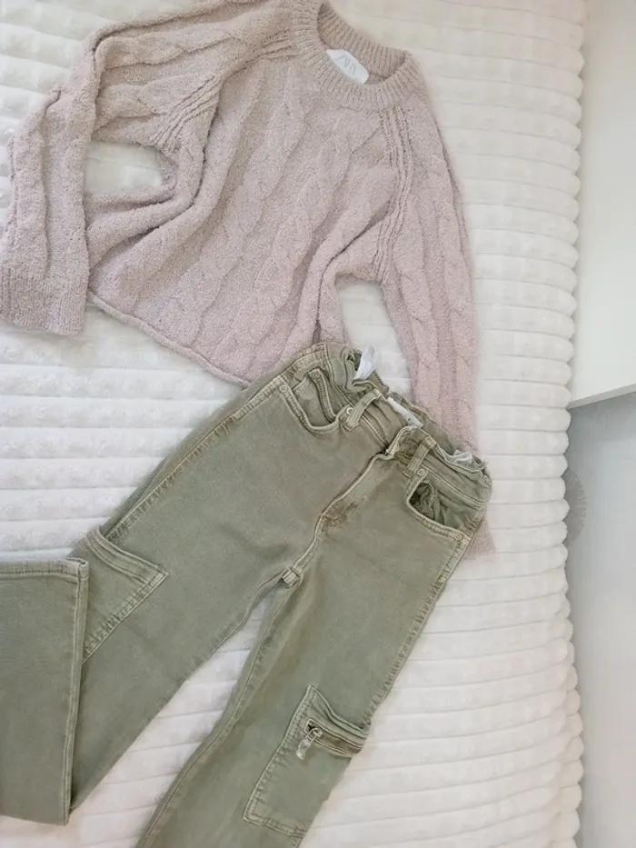 Ensemble fille pull torsade +cargo 9ans Zara 🤎🌼 - photo numéro 2
