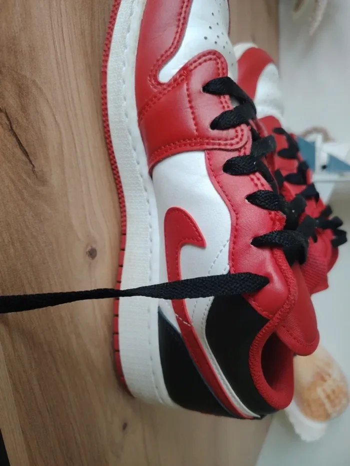 Baskets Nike unisexe pointure 38.5 - photo numéro 3