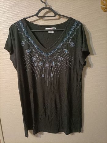 Tshirt  noir motif ethnique