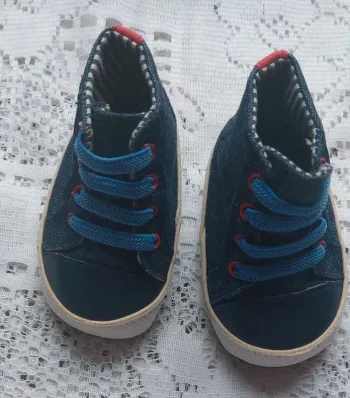 Chaussures enfant en jean - style décontracté, Obaibi, neuve, taille 0/3 mois