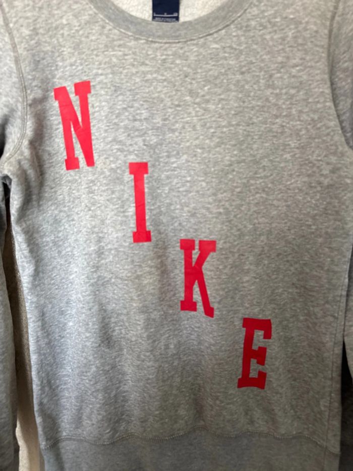 Pull Nike - photo numéro 2