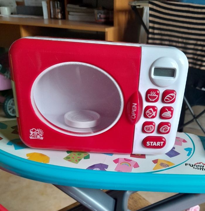 Dînette micro onde Poupée - photo numéro 4