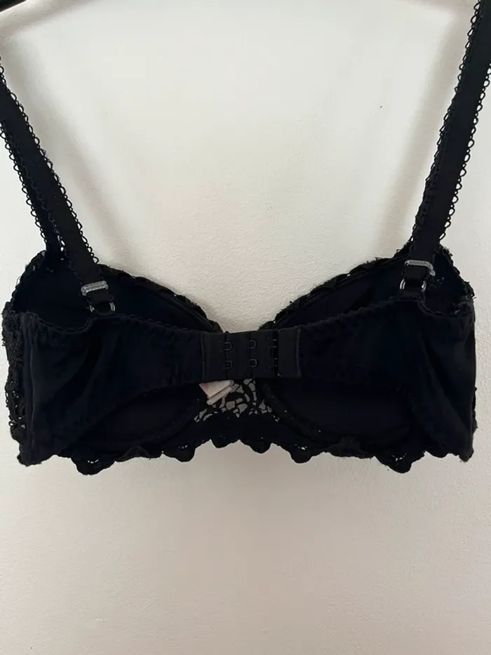 Soutien gorge noir Jennyfer secret Taille 80 - photo numéro 4