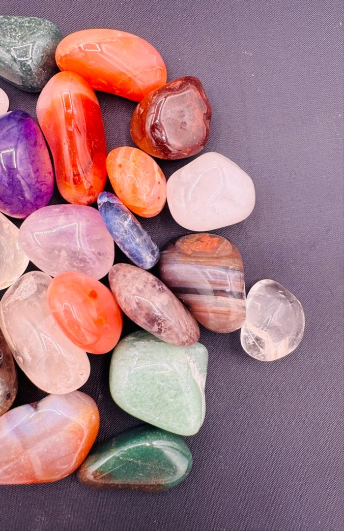 Lot 200 g pierres polies du Brésil pierres naturelles - photo numéro 2