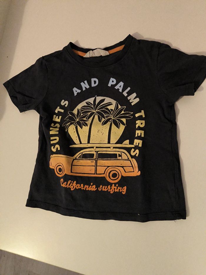 T.shirt H&M. Garçon 98/104cm