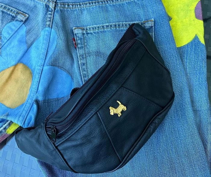 Banane vintage noire logo doré Chipie – Années 90 - photo numéro 2