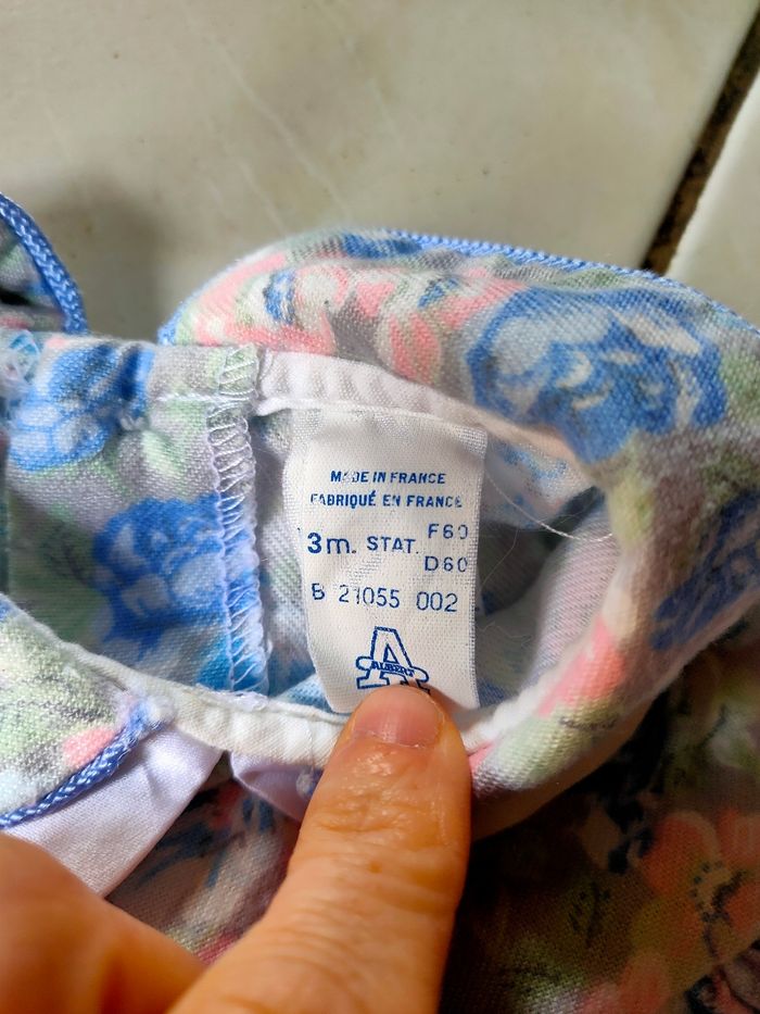 Robe a fleurs Vintage taille 3 mois - photo numéro 4