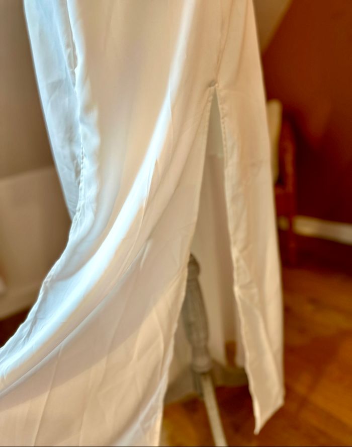 💜 Robe blanche sans bretelle et fendu Shein taille M neuf 💜 - photo numéro 5