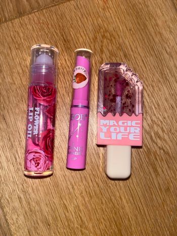 Lot pour les lèvres 